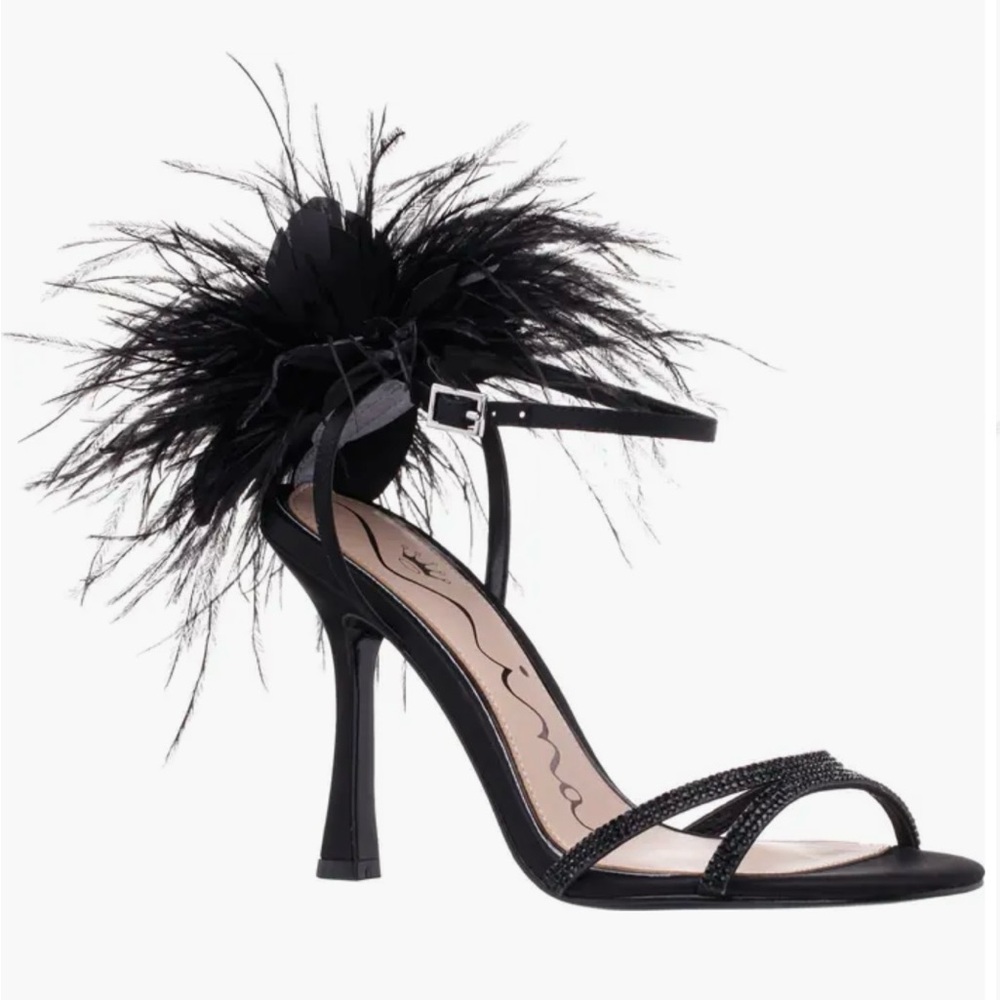 Nina Demi Faux Feather Ankle Strap Sandals Size 8